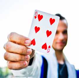 Tour de cartes avec un artiste